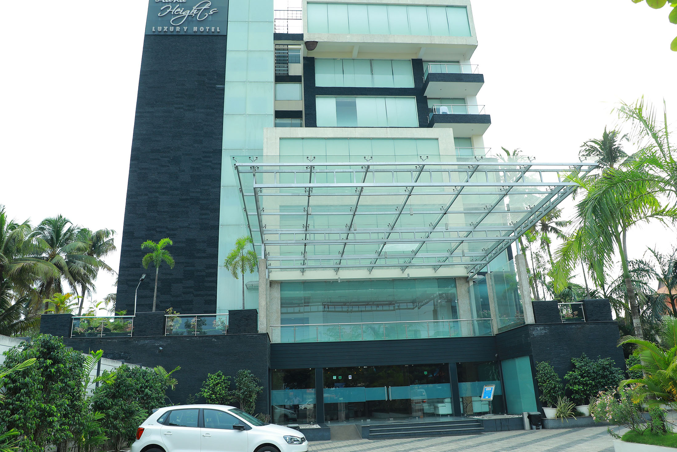 best-hotel-near-nedumbassery-airport-cochin-kerala-diana-heights